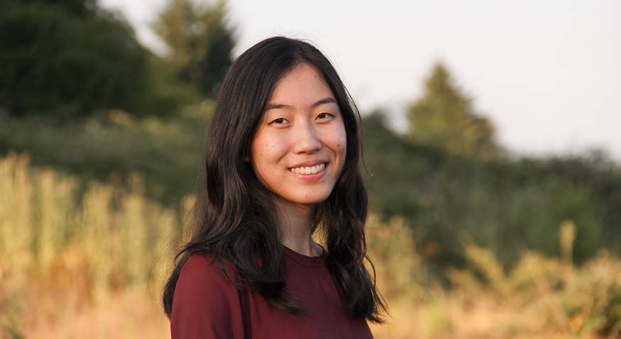 Portrait photo of Elizabeth Xiong