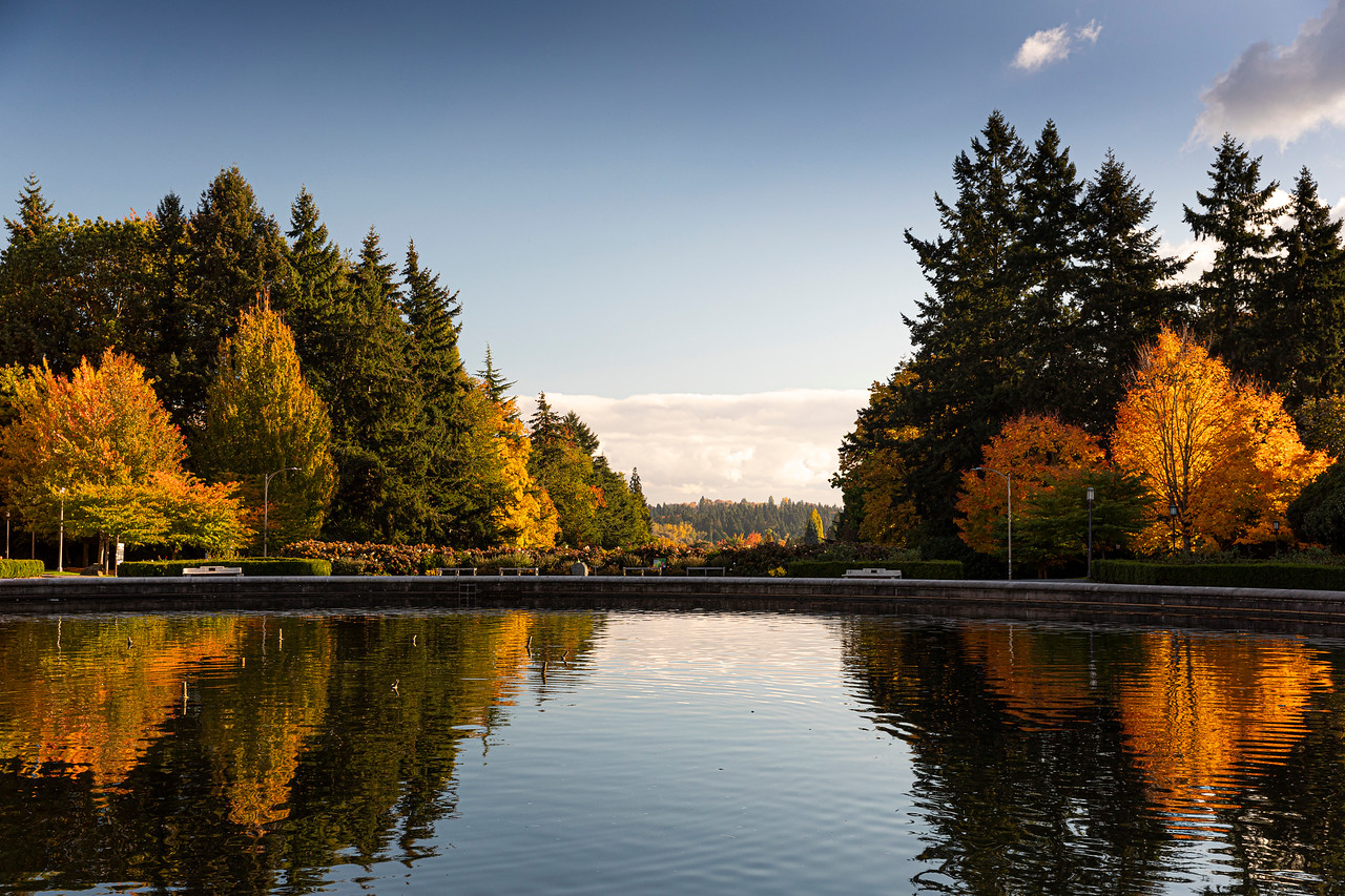 Autumn sky over Drumheller Fountain