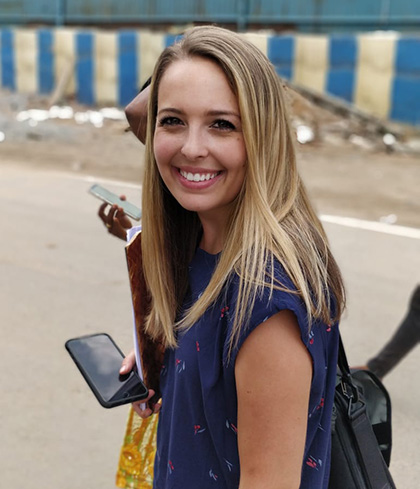 Alexa Bednarz walking in India