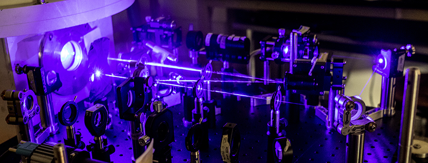 Lasers are visible in this quantum experiment.