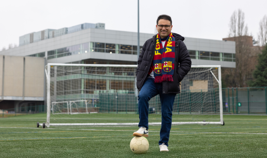 Jesús Hidalgo bonded with his father over their shared love of soccer. Now he teaches a UW course about soccer's global impact.