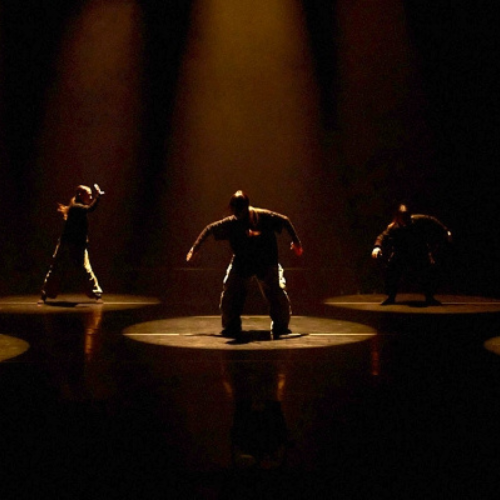 UW Dancers in "Voyages" by Annie Franklin at the 2024 MFA Dance Concert. Photo by Michael B Maine. Lighting by Jessica Jones.