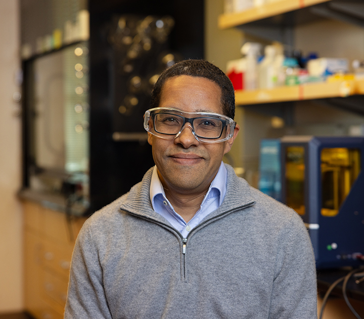 Alshakim Nelson in his chemistry lab