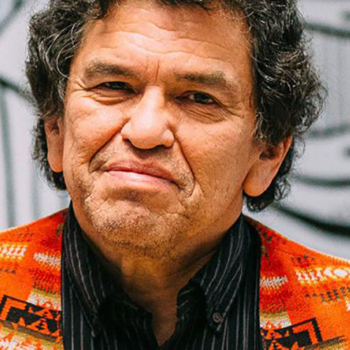 headshot of storytelling Roger Fernandes
