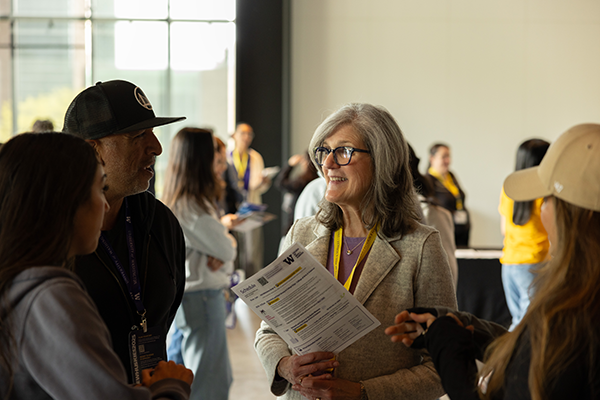 Dean Harris speaks with admitted Arts & Sciences students and their families on Admitted Student Day.