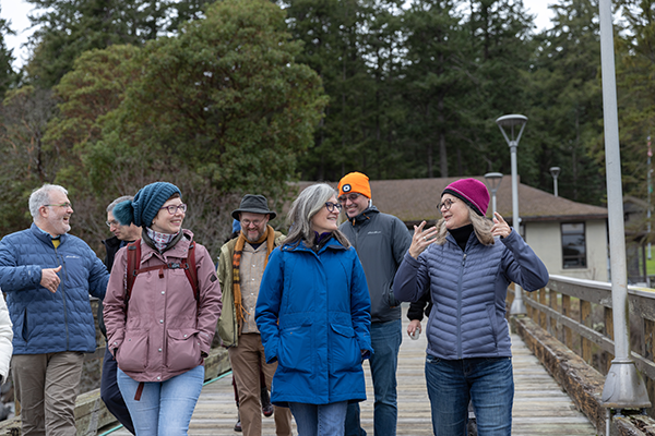 Dean Harris (center) and members of the Dean's Academy Futurists on a visit to Friday Harbor Labs.