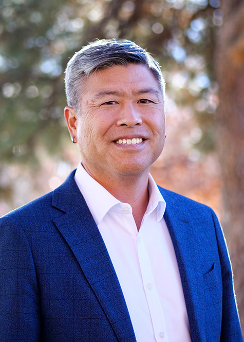 portrait of Daryl Maeda